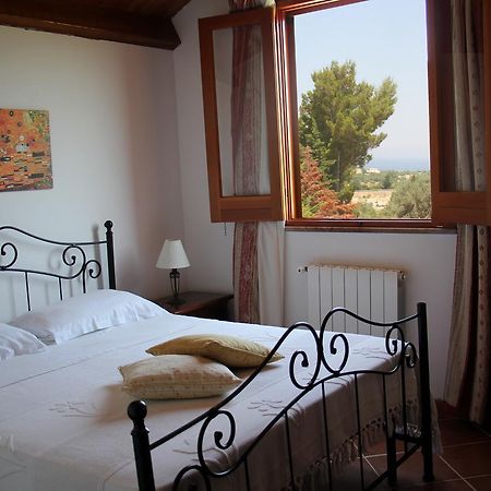 Uliveto House Bed & Breakfast Castellammare del Golfo Bagian luar foto