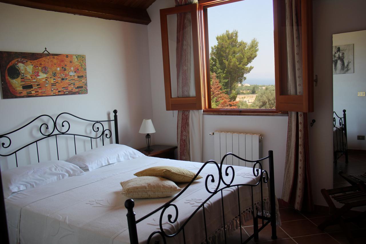 Uliveto House Bed & Breakfast Castellammare del Golfo Bagian luar foto